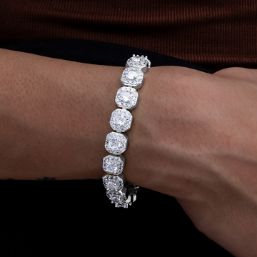 Clustered Tennis Bracelet in White Gold- 8.5mm