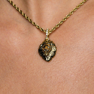 Mini Lion Pendant in Yellow Gold